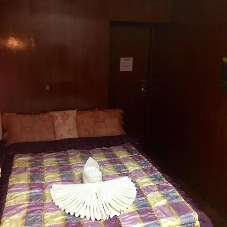 Pee Homestay Lopburi Ban Tha Krayang Exterior photo