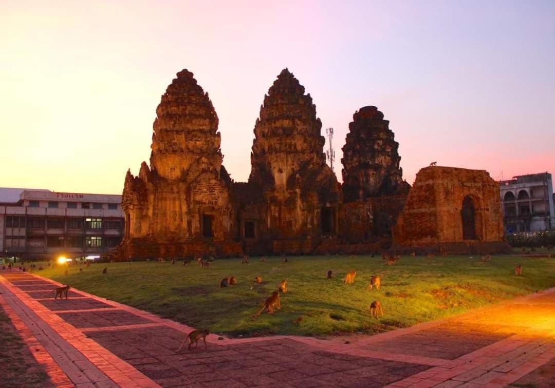 Pee Lopburi Séjour chez l'habitant Ban Tha Krayang